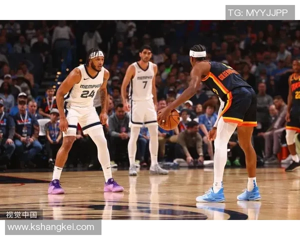 湖人队与灰熊队激战正酣2019年2月26日精彩对决回顾